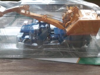 TATRA 111 D - 030 - 9