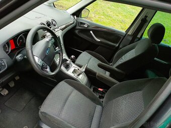 Ford Galaxy 2.0 103 kW, 2006, 7 míst - 9