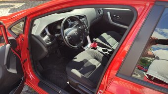 KIA Ceed SW, kombi, 1.6 benzin, 2015, 115tis. km - 9