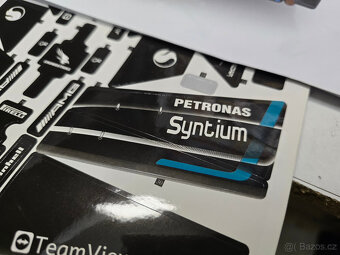 Stavebnice Technic Mercedes-AMG F1 W14 E (náhrada) - 9