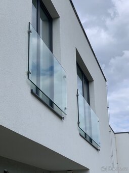 Skleněné zábradlí, francouzské okno - ČIRÉ sklo - 9