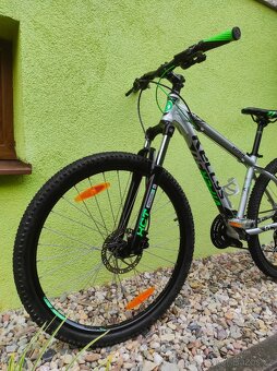 Značkové horské kolo KELLYS 27,5"/15,5" Hydraulic. disc - 9