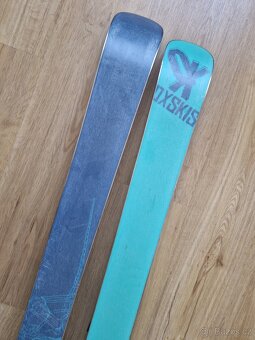 Dětské freestyle lyže OXskis 145cm - 9
