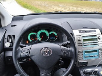 Toyota Corolla Verso 1.8 95kW 2008 - 9