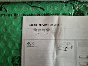 dekorativní ozdobné a ochranné lišty prahu Kia Stonic (YB CU - 9