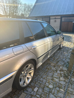BMW E39 528i - 9