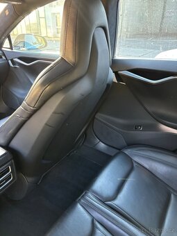Tesla S P85D nabíjení zdarma - 9