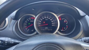 Suzuki Grand Vitara 2.4 - 9
