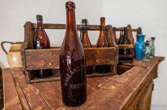 Sbírám STARÉ LAHVE, SKLENICE, KORBELE, REKLAMY NA PIVO - 9
