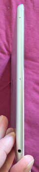 Apple iPad Air 1.generace Silver 16gb - 9