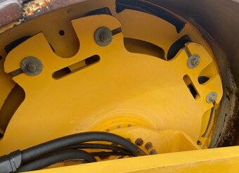 Valec Volvo SD115 - 9