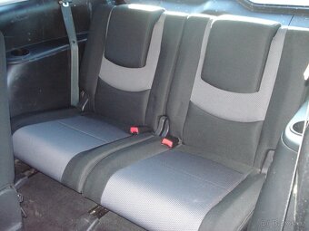 Mazda 5 1.8 16V(Benzín),7 MÍST - 9