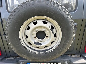 UAZ Hunter - 9