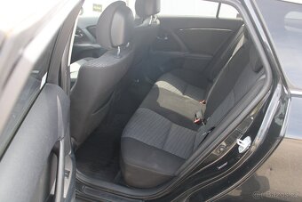 Toyota Avensis 2.0 112kW 06/2011 - 9
