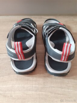 Prodám juniorské sandály vel. 40 stélka 25,3cm - 9