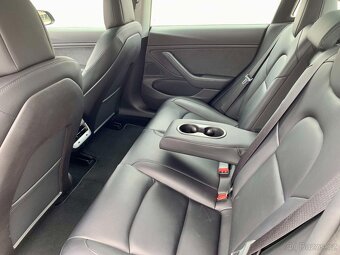 Tesla Model 3 Performance/Dual Motor/AWD/377 kW/2019 - 9