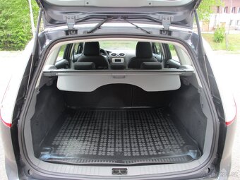 FORD FOCUS II - 1.6 TDCi - GHIA, Tažné zařízení - 9