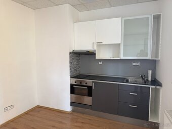 Pronájem bytu 1+kk, centrum Vlašim - 9