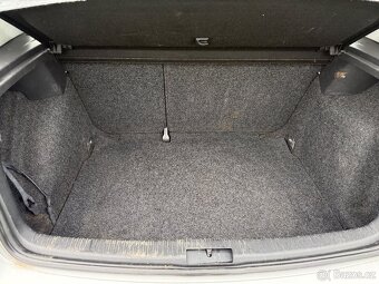 VW GOLF 5 1,4 16V 55kW - Klimatizace - Pěkný Stav - 9