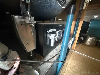 Renault Master 2,5 izotherm obytný special - 9