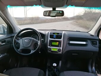 KIA Sportage 2.0 Crdi 110kW, 4WD - 9