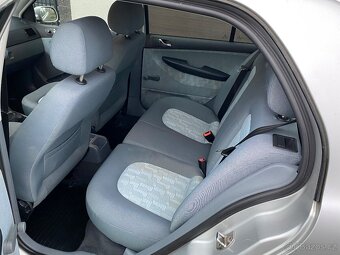 Fabia 1.4 MPI, Bez koroze, Nové zimáky, najeto 156 tis. - 9