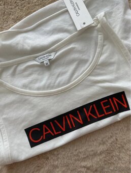 Nádherný top tílko Calvin Klein - 9