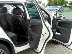 Volkswagen Tiguan (2017) 2,0 TDi R-LINE 4mot SERVIS - 9