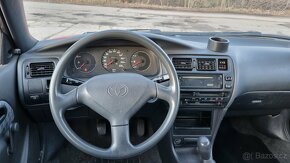 Toyota Corolla Hatchback 1.4 XLi 16V, 55kW, r.v. 1995 - 9