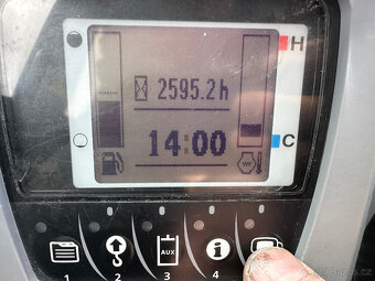 Pásový bagr KUBOTA KX042-4,4200kgprodloužené rameno - 9