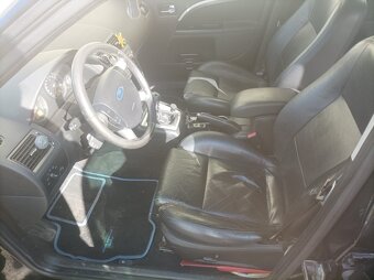 Ford Mondeo - díly - 9