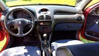 peugeot 206 ve velmi krasnem stavu - 9