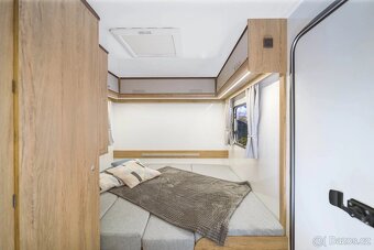 Karavan Niewiadow Lazur NTL - 9