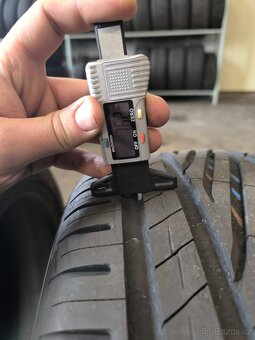 225/45 R18 UNIROAYAL - 9