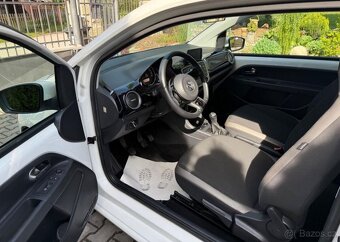Volkswagen Up 1,0i klima tempomat výhř.sedad benzín - 9