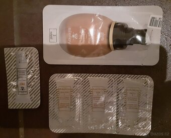 Cheers - přírodní krémy na opalování, make-up Sisley - 9