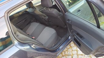 Opel Astra H 1.9CDTi 88kW - 9