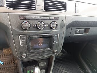 Volkswagen Caddy benzín plyn 2017 - 9