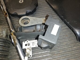 Díly Jawa 350 634 638 639 640 konopnice tramp californian - 9