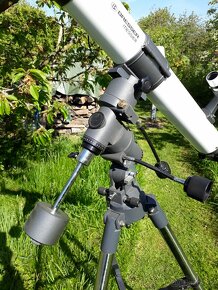 Astronomický dalekohled Bresser 90/900 s montáží a stativem - 9