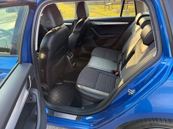 Octavia combi 3 2.0 tdi 110 kW elegance bixenony - 9