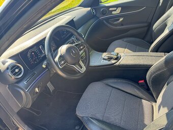 Mercedes Benz E 220 D 4MATIC, 2019, TOP výbava, DPH - 9