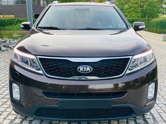 Kia Sorento 2.2CRDi 4x4 MANUÁL 7 MÍST VÝHŘEV TAŽNÉ KAMERA - 9