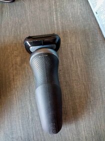 Braun holicí strojek Series 6 - 9