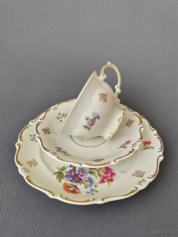 Porcelánova čajová sada s nádherným květinovým zdobeným - 9