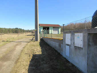 NA PRODEJ - STAVEBNÍ POZEMEK 713 m2 VČETNĚ STAVBY - PUTIM - 9