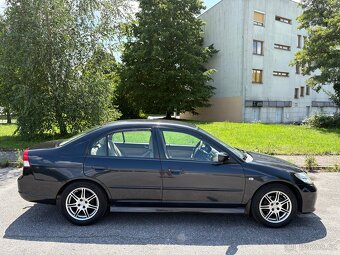 Honda Civic 1,6 VTEC 81kW r.v 2004 - 9