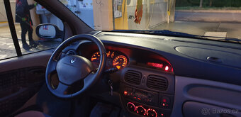 Renault Megane Scenic I.facelif1.4i 16V, 70 Kw, R.V. 11/1999 - 9