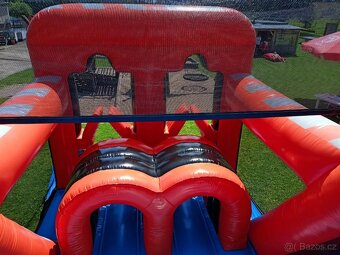 30metrová nafukovací překážková dráha - 9