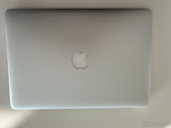 MacBook Air 13” A1466 Core i5 1.6 GHz, 4 GB RAM, 128GB - 9